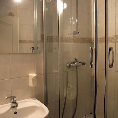 Bed and Breakfast Lesna Polana *